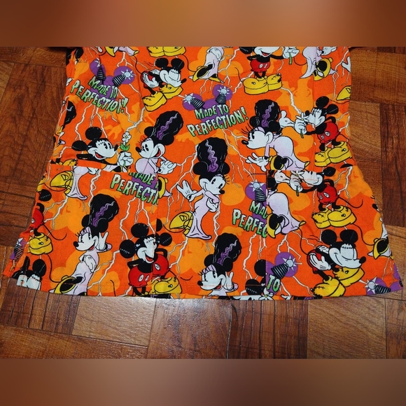 Disney Halloween Mickey Minnie Mouse Frankenstein Scrub Medic Nurse Top Small - Picture 3 of 4